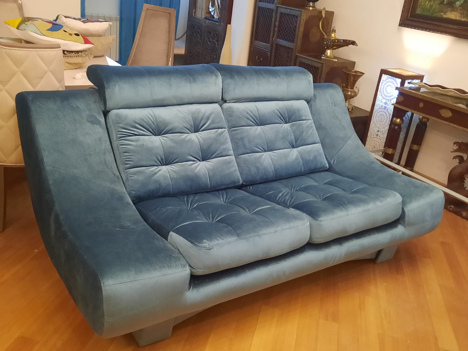 Обивка дивана на дому. Кириллов