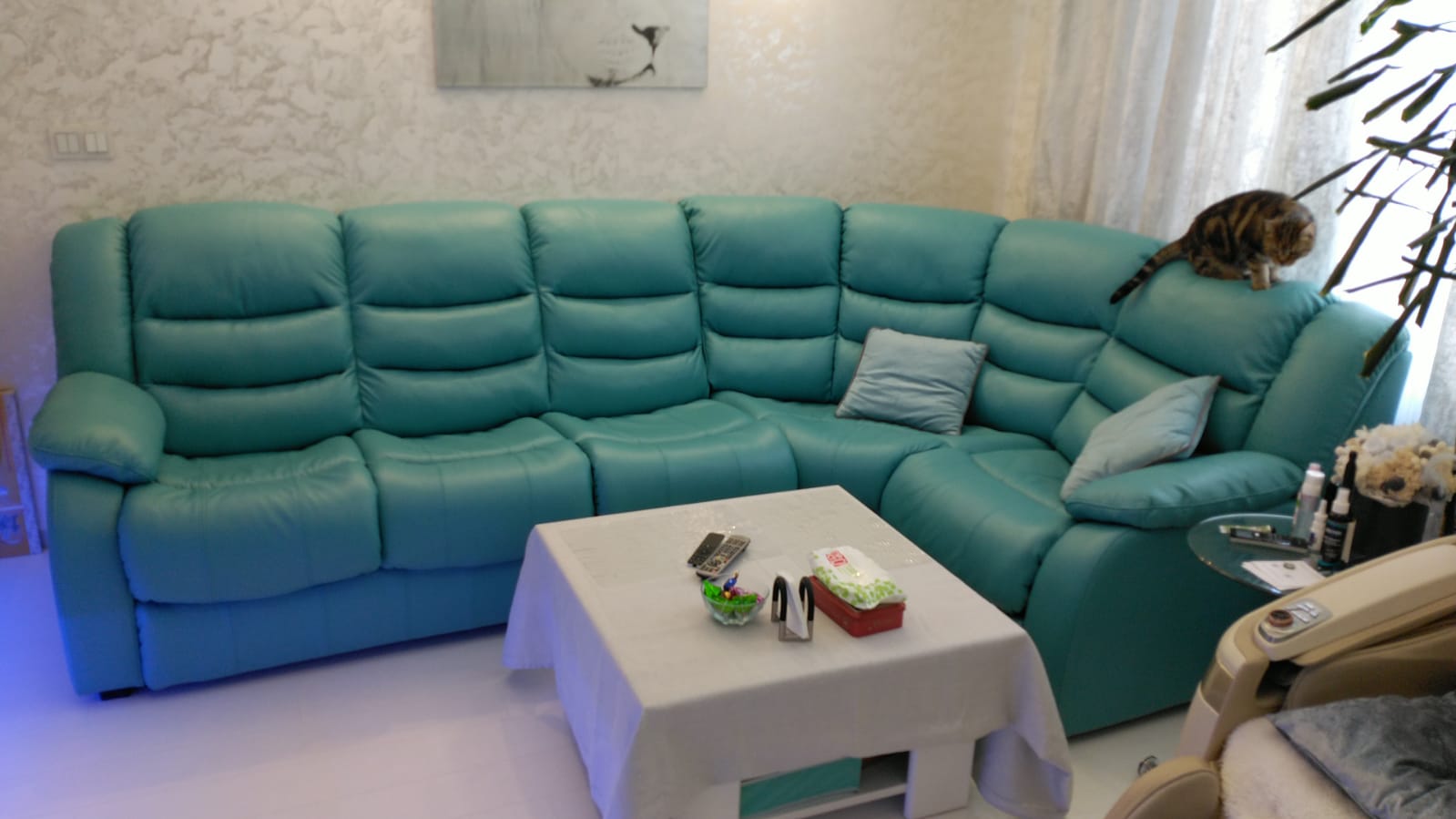 Перетяжка дивана на дому. Кириллов