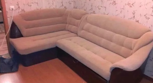 Перетяжка углового дивана. Кириллов